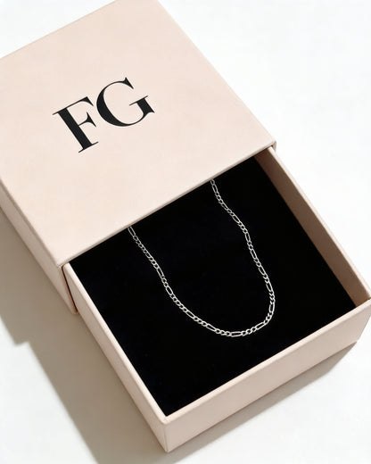 Men's 925 sterling silver chain with a distinctive Figaro design