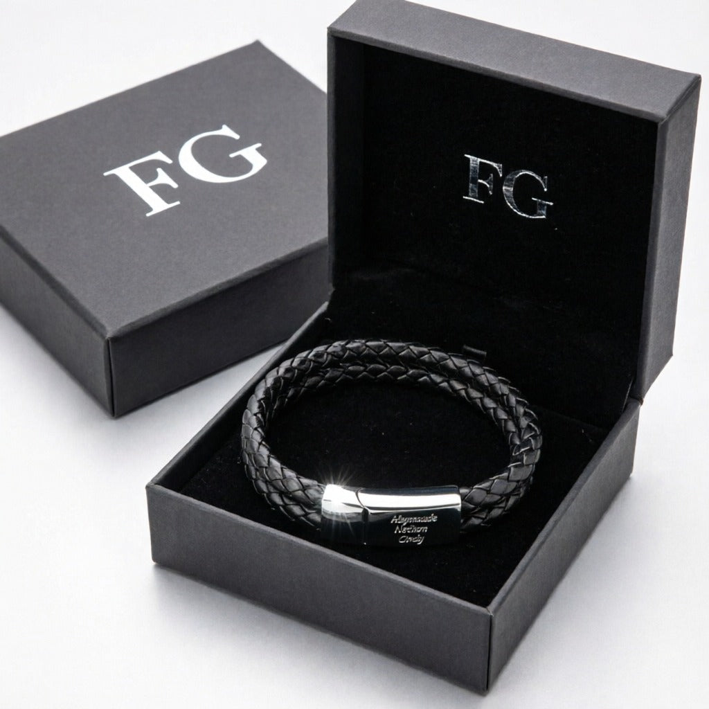 FG bracelet for the practical man – refined design and luxurious look